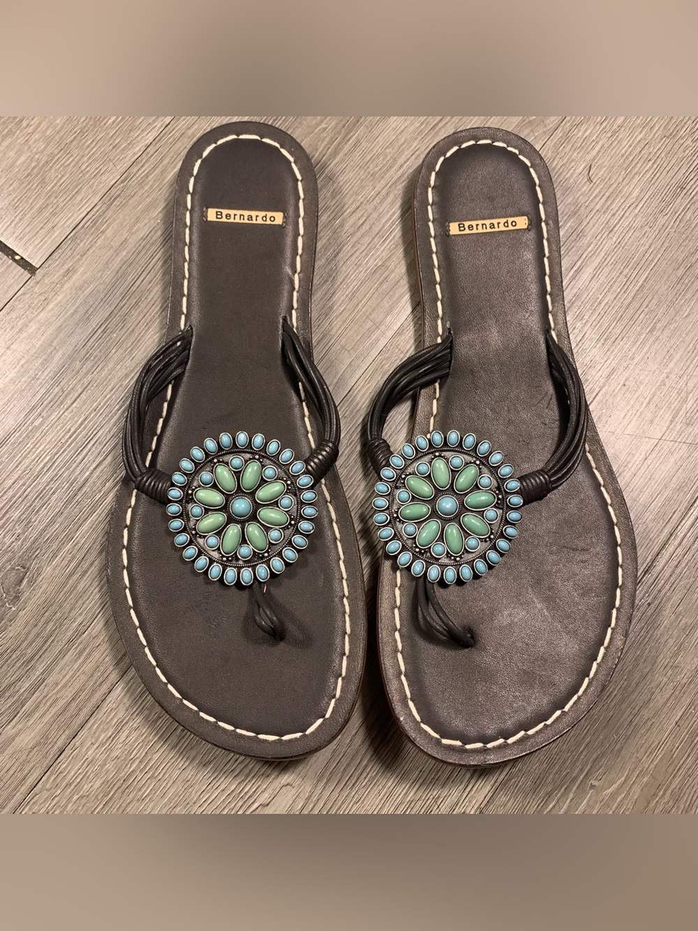 Bernardo Dark Brown Mosaic Disc Green & Turquoise Details size 12